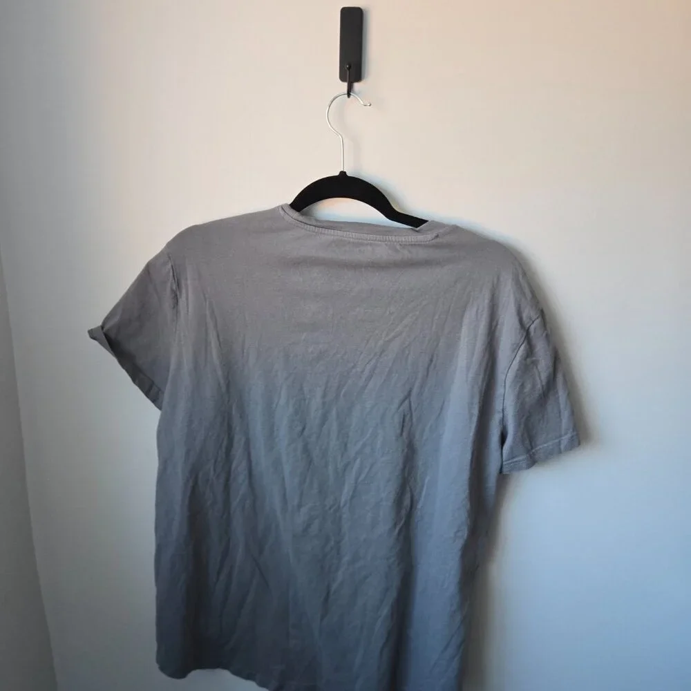 H&M Gray long fit tee - Picture 3 of 3